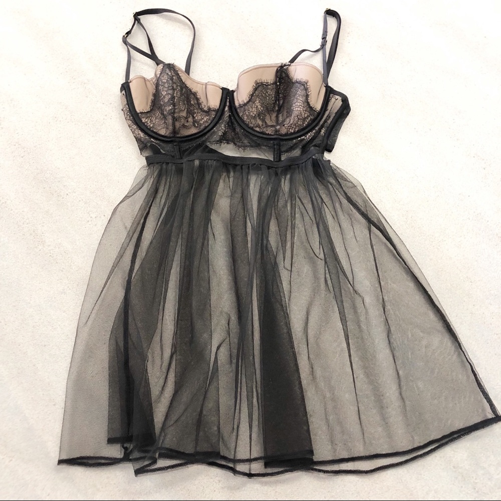 Victoria Secret Lingeria Chantilly Lace Babydoll